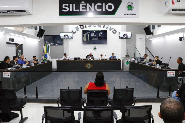 Legislativo aprova reajuste de 6% para funcionários da Casa em Monte Mor