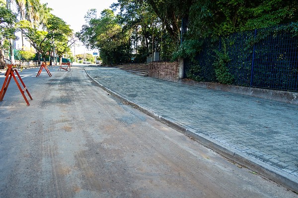 Governo Danilo Barros realiza manutenção de 10 km de calçadas em Paulínia