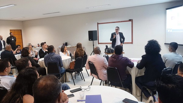 ACIAS realiza encontro presencial do grupo de networking ION em Sumaré