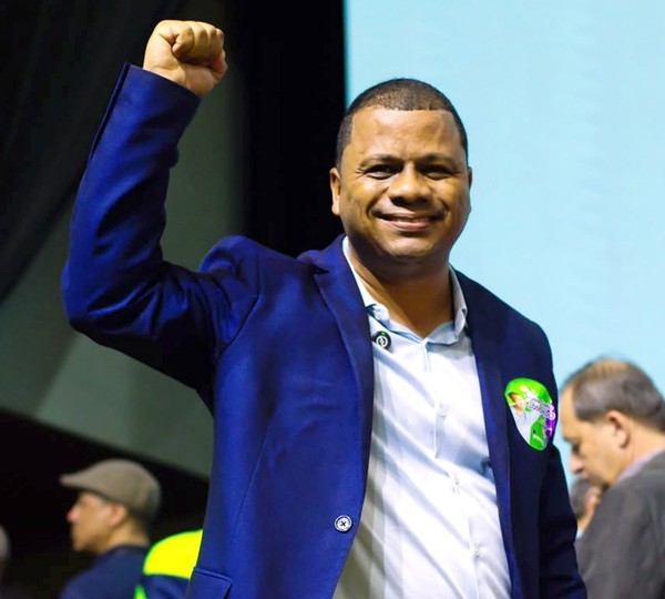 Podemos homologa candidatura de Clodoaldo a deputado estadual