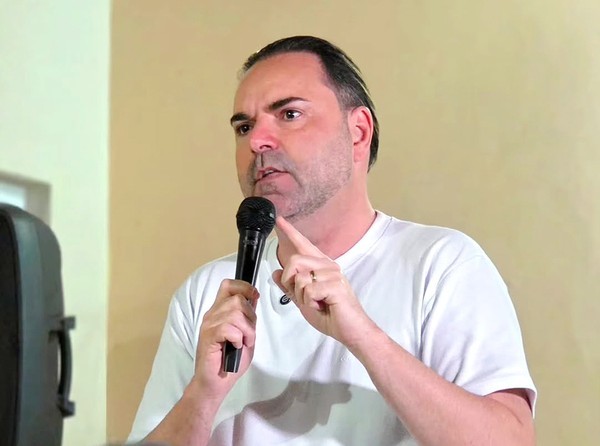 Ricardo Molina defende deputado atuante e cobra mais representatividade regional