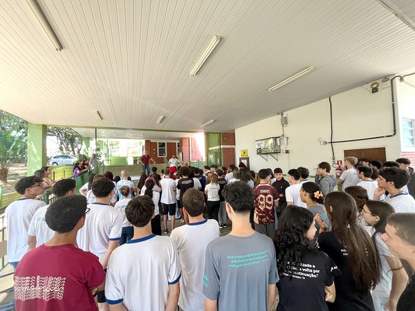 Paulínia praticamente triplica equipe de limpeza nas 59 escolas municipais