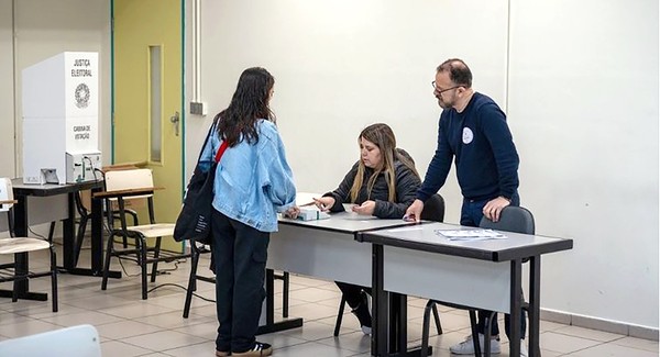 TRE-SP pede a eleitores da região que confiram local antes de votar em outubro