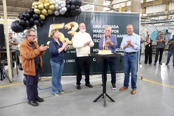 Zezé celebra 53 anos do Grupo Lanmar em Hortolândia