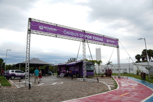 Hortolândia recebe ônibus SP Por Todas em projeto contra violência de gênero